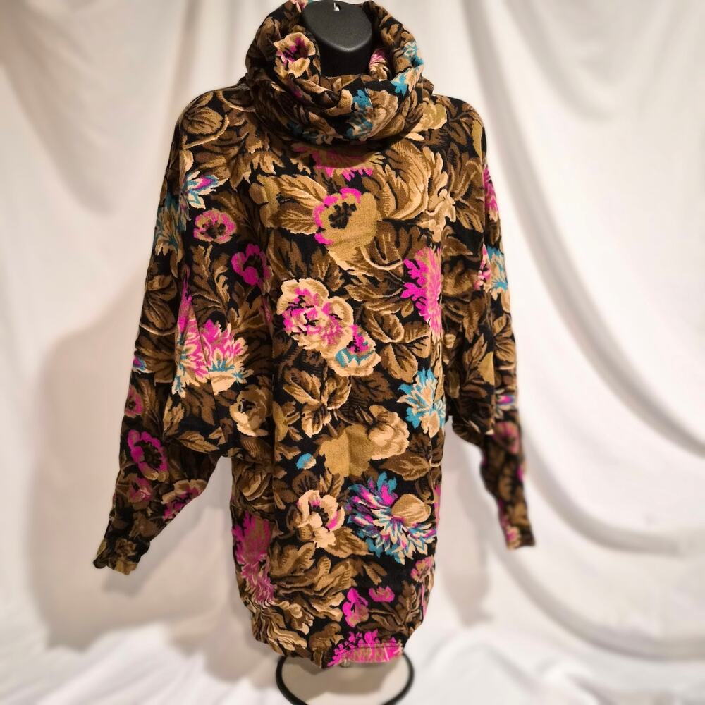 VTG Byblos Italy Angora Wool Batwing Sweater Oversized Floral Whimsigoth 38/US 4